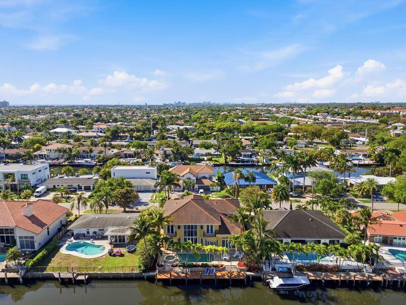 2221 NE 48th Lighthouse Point, FL 33064