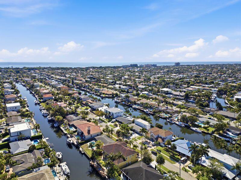 2221 NE 48th Lighthouse Point, FL 33064