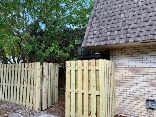 8201 SW 24th #23c
