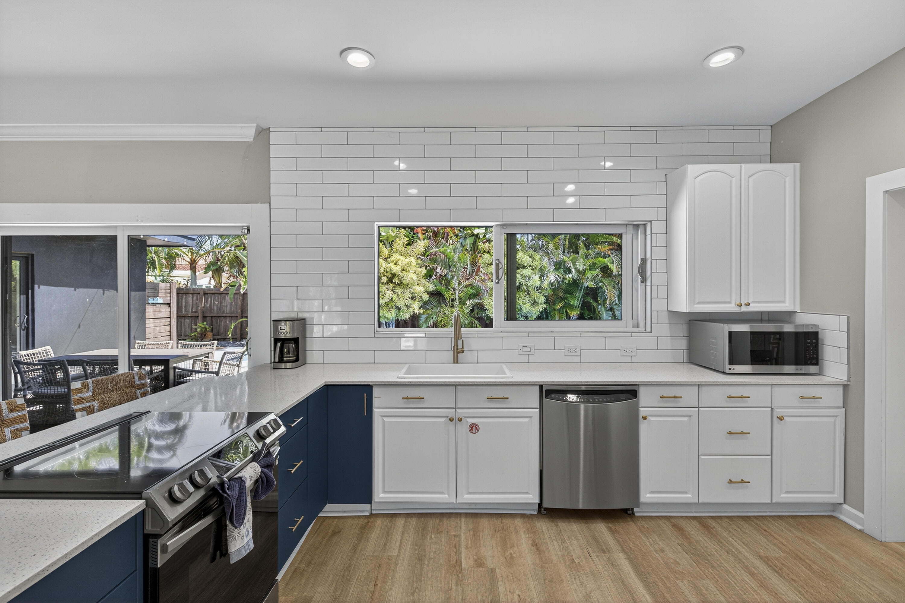 2112 Manatee Fort Lauderdale, FL 33316