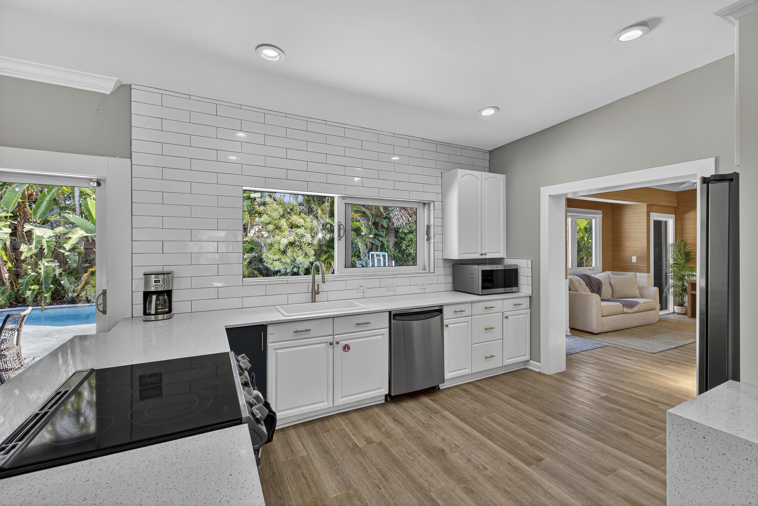 2112 Manatee Fort Lauderdale, FL 33316