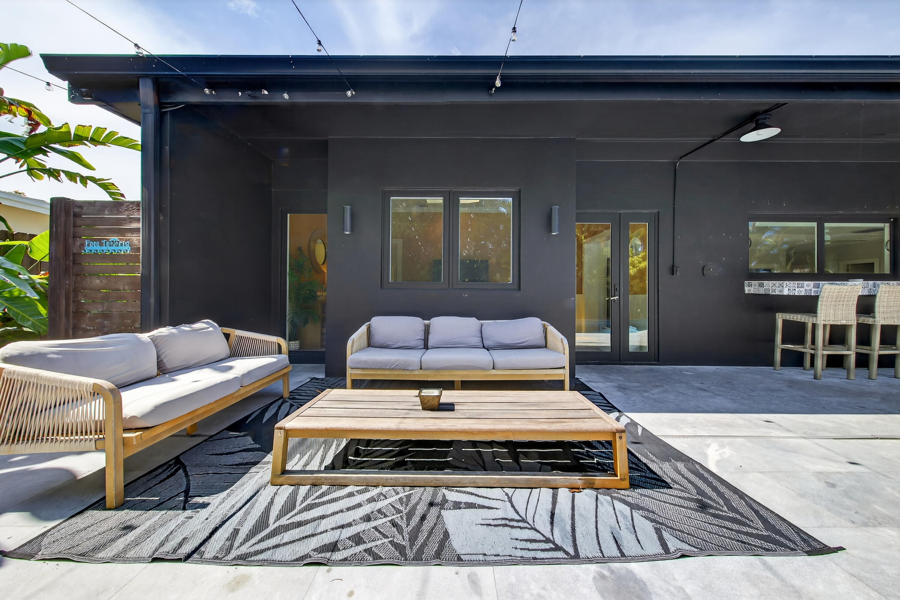 2112 Manatee Fort Lauderdale, FL 33316