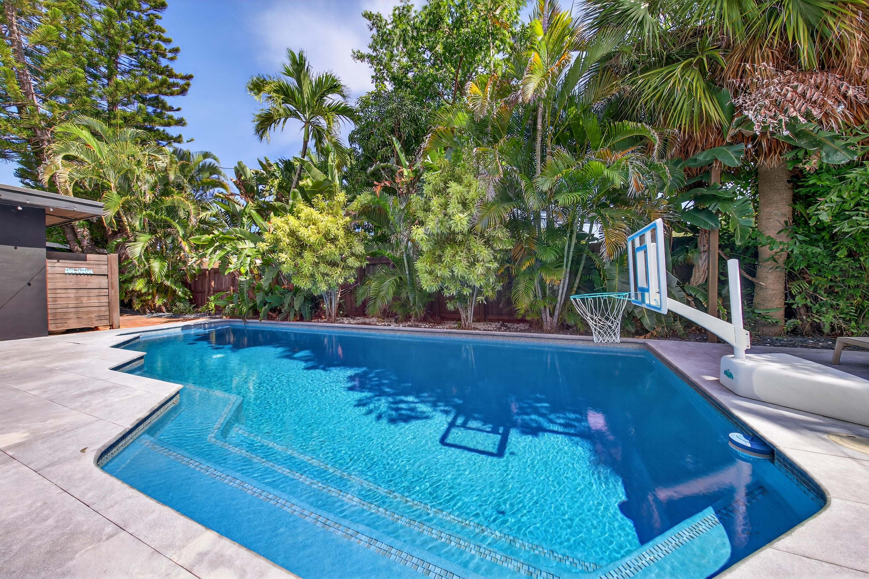 2112 Manatee Fort Lauderdale, FL 33316