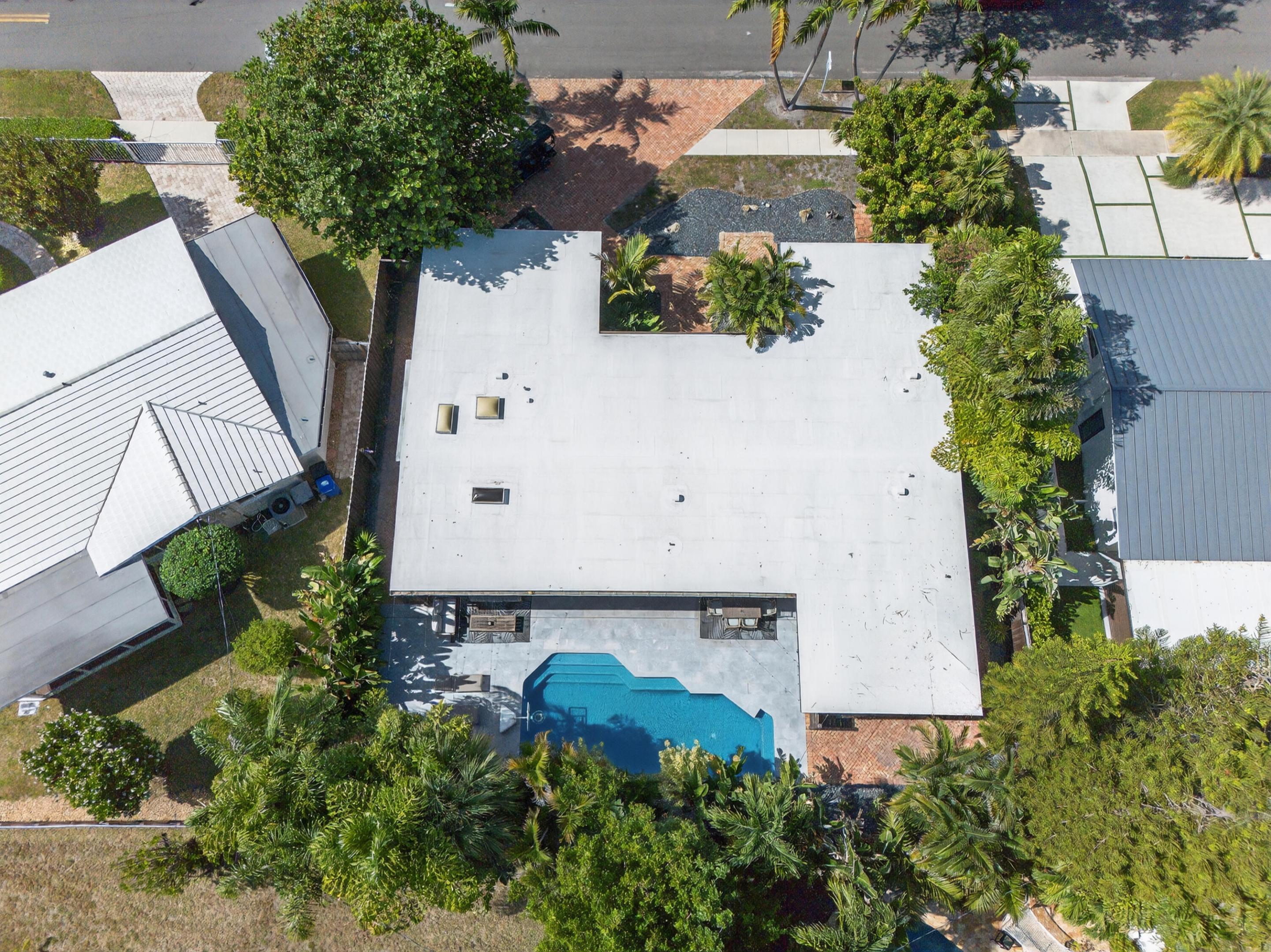 2112 Manatee Fort Lauderdale, FL 33316