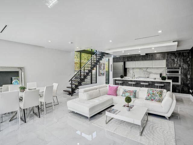 2514 NE 21st #A Fort Lauderdale, FL 33305