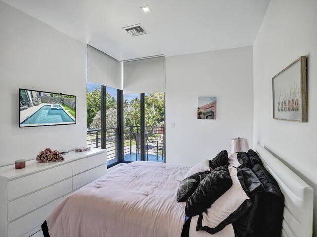 2514 NE 21st #A Fort Lauderdale, FL 33305