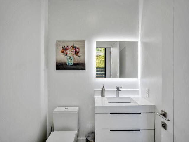 2514 NE 21st #A Fort Lauderdale, FL 33305