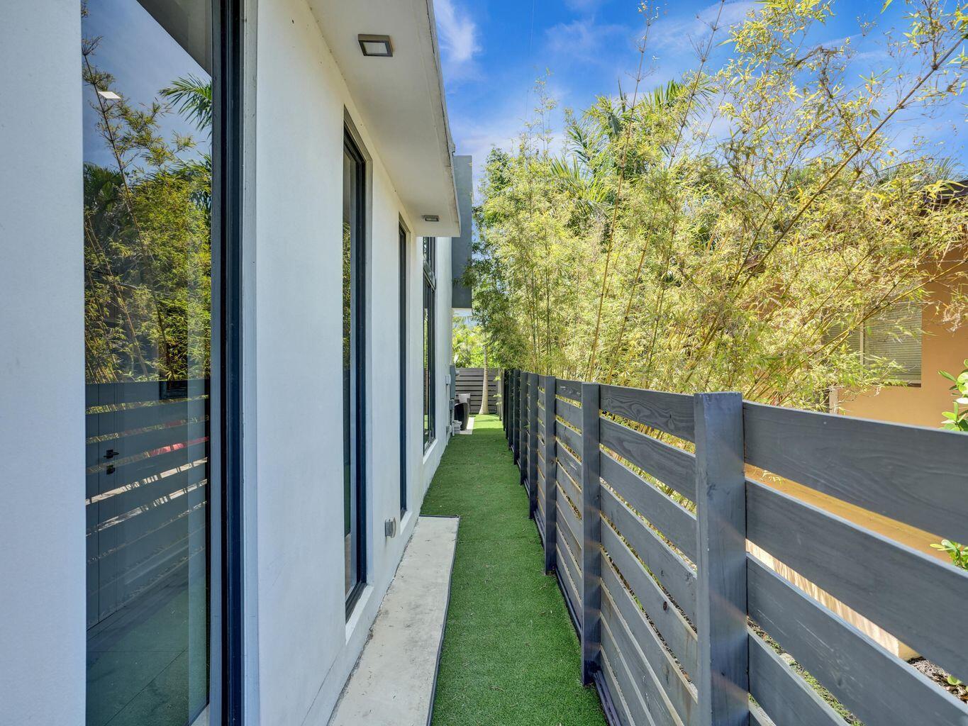 2514 NE 21st #A Fort Lauderdale, FL 33305