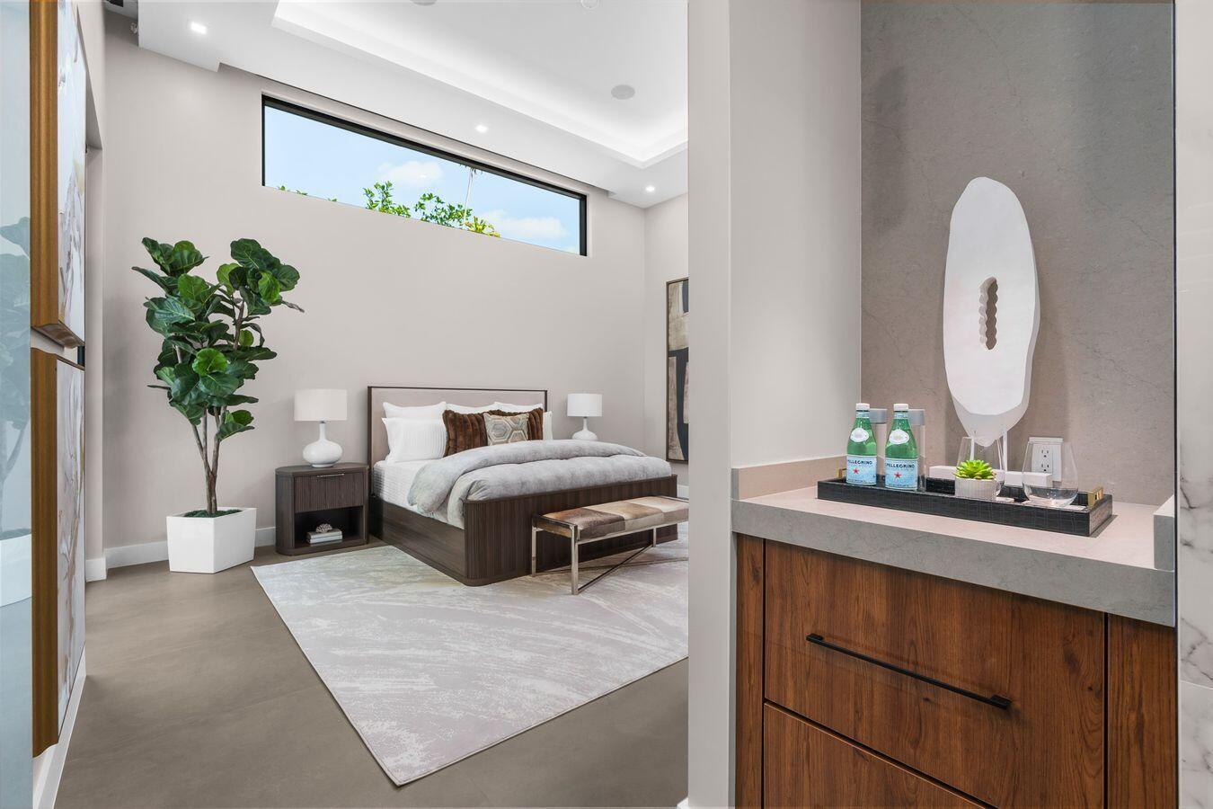 719 SW 11th Fort Lauderdale, FL 33315