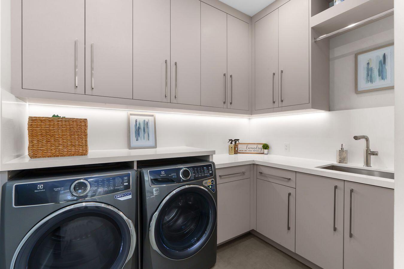 719 SW 11th Fort Lauderdale, FL 33315