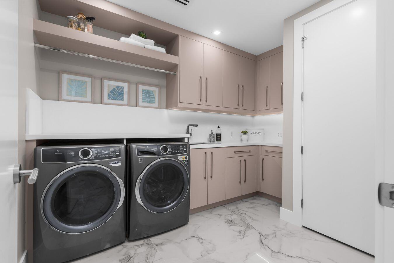 719 SW 11th Fort Lauderdale, FL 33315