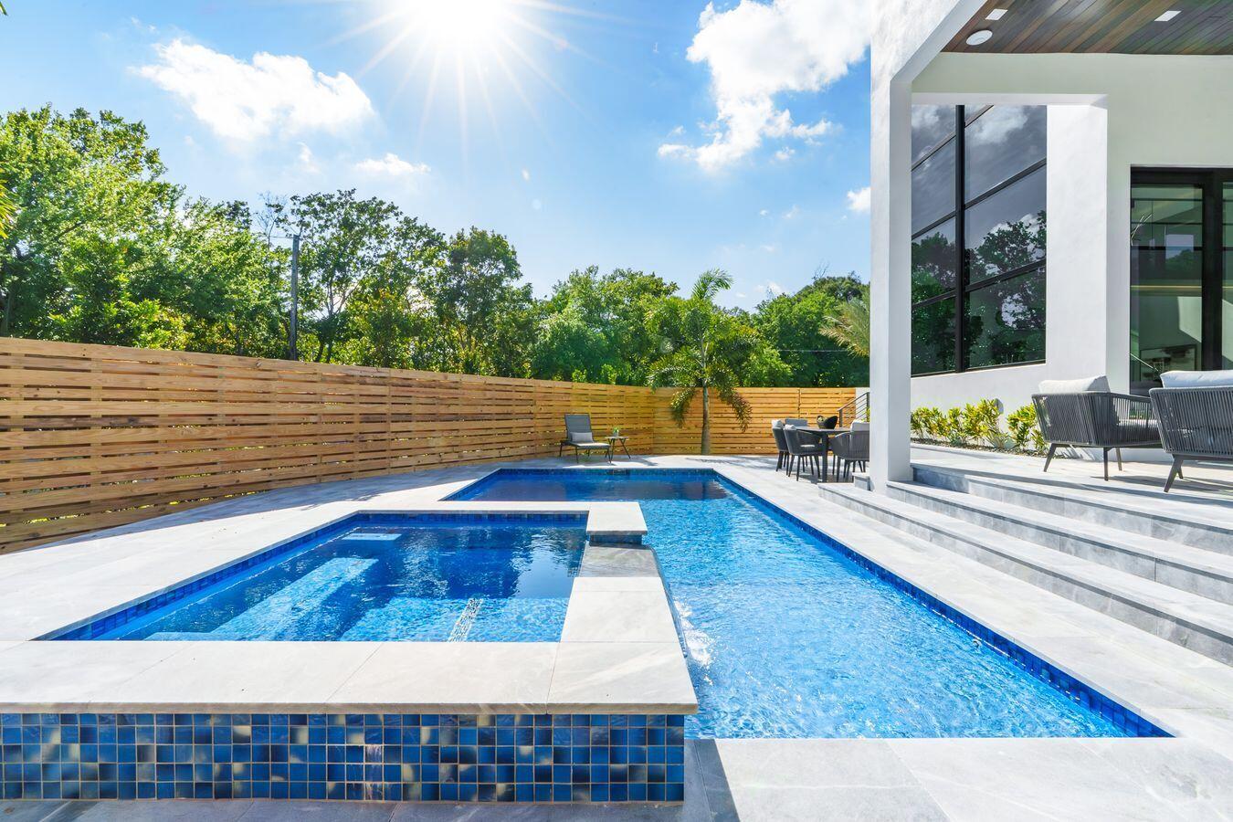 719 SW 11th Fort Lauderdale, FL 33315