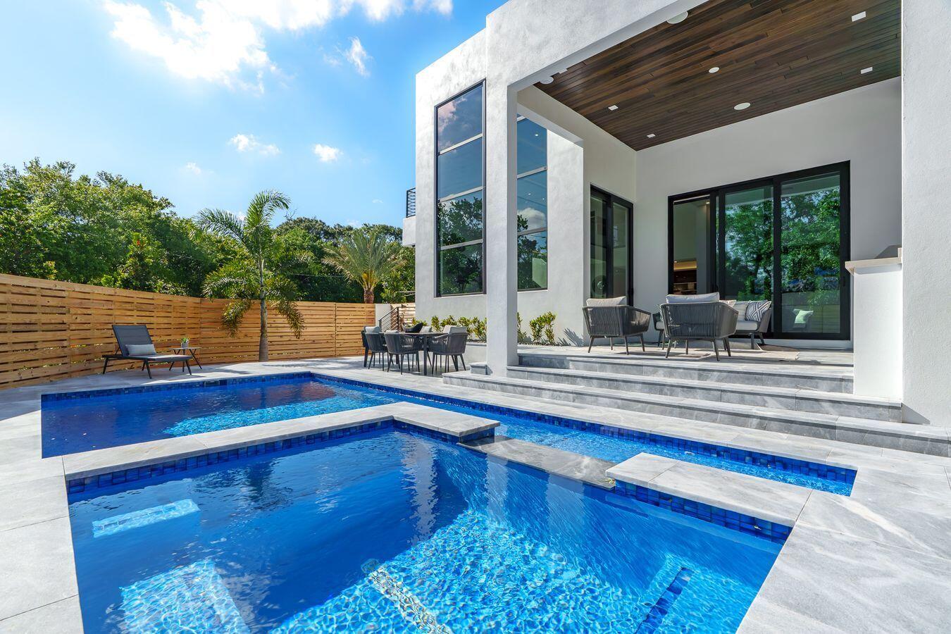 719 SW 11th Fort Lauderdale, FL 33315