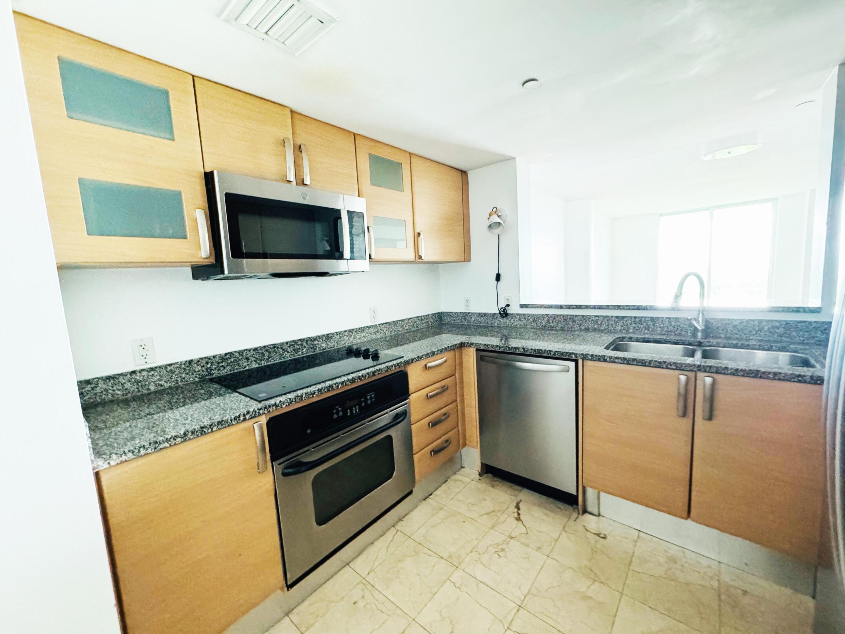 2101 Brickell #801 Miami, FL 33129