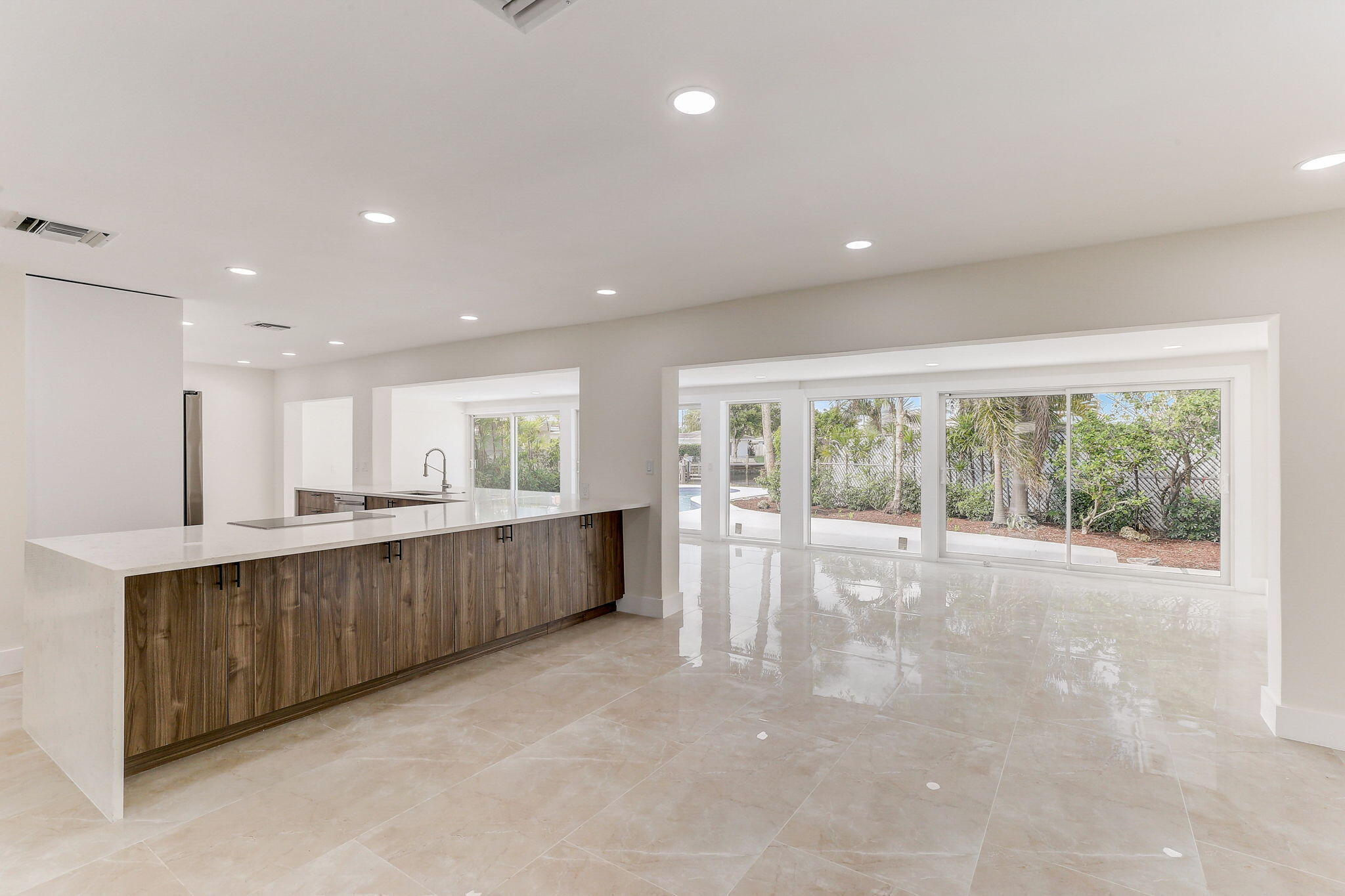 5591 NE 29th Fort Lauderdale, FL 33308