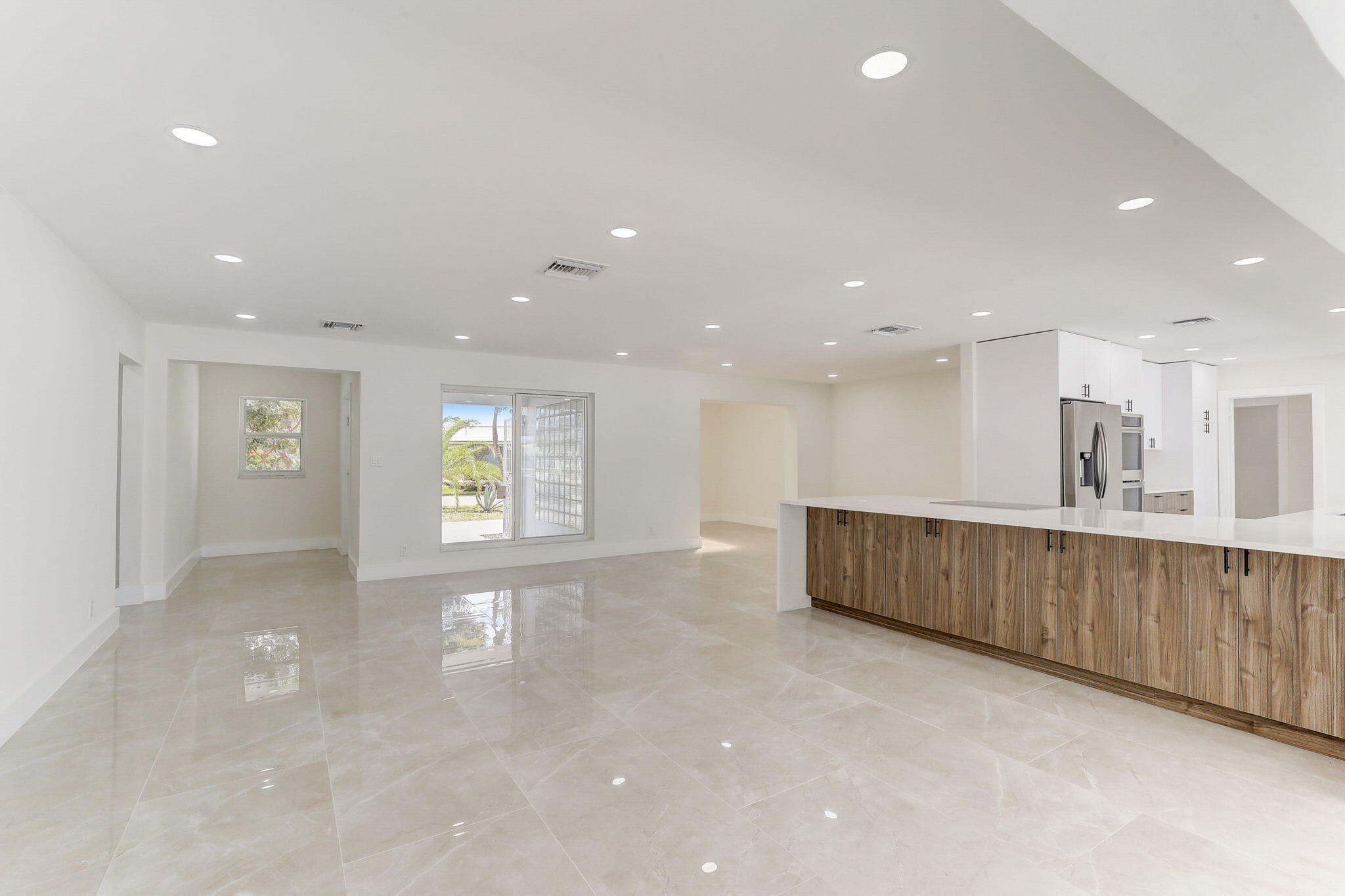 5591 NE 29th Fort Lauderdale, FL 33308