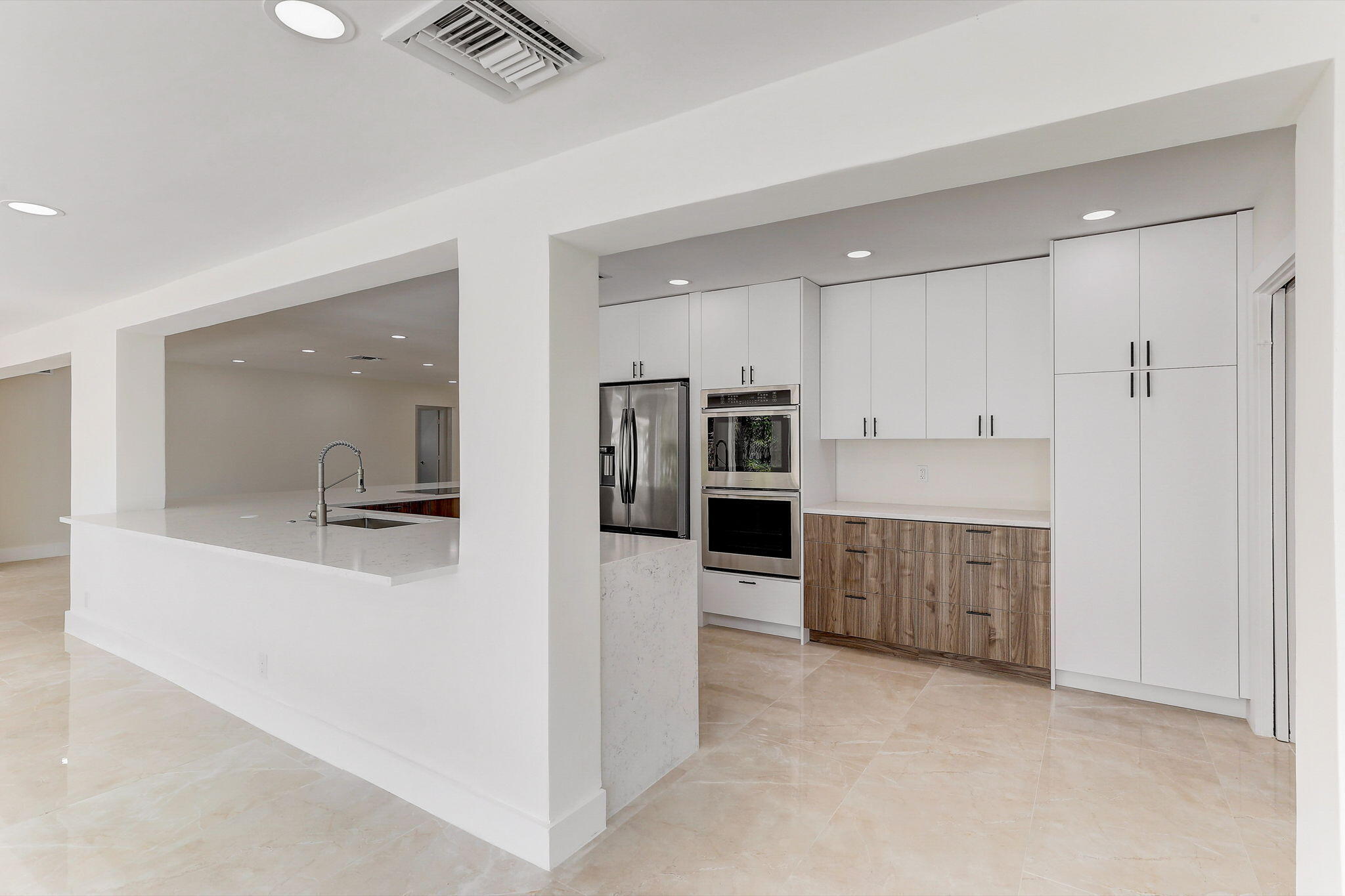 5591 NE 29th Fort Lauderdale, FL 33308