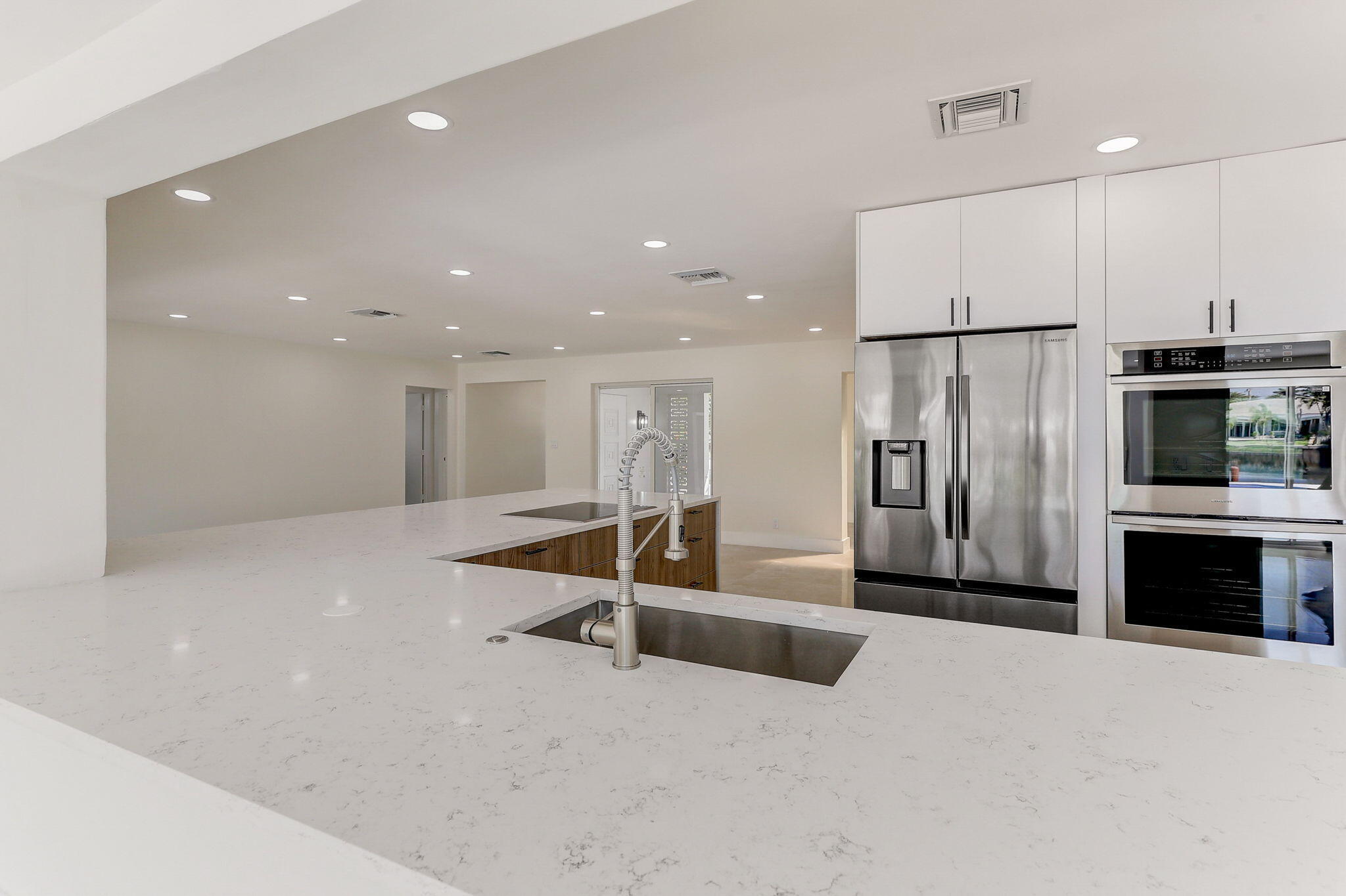 5591 NE 29th Fort Lauderdale, FL 33308