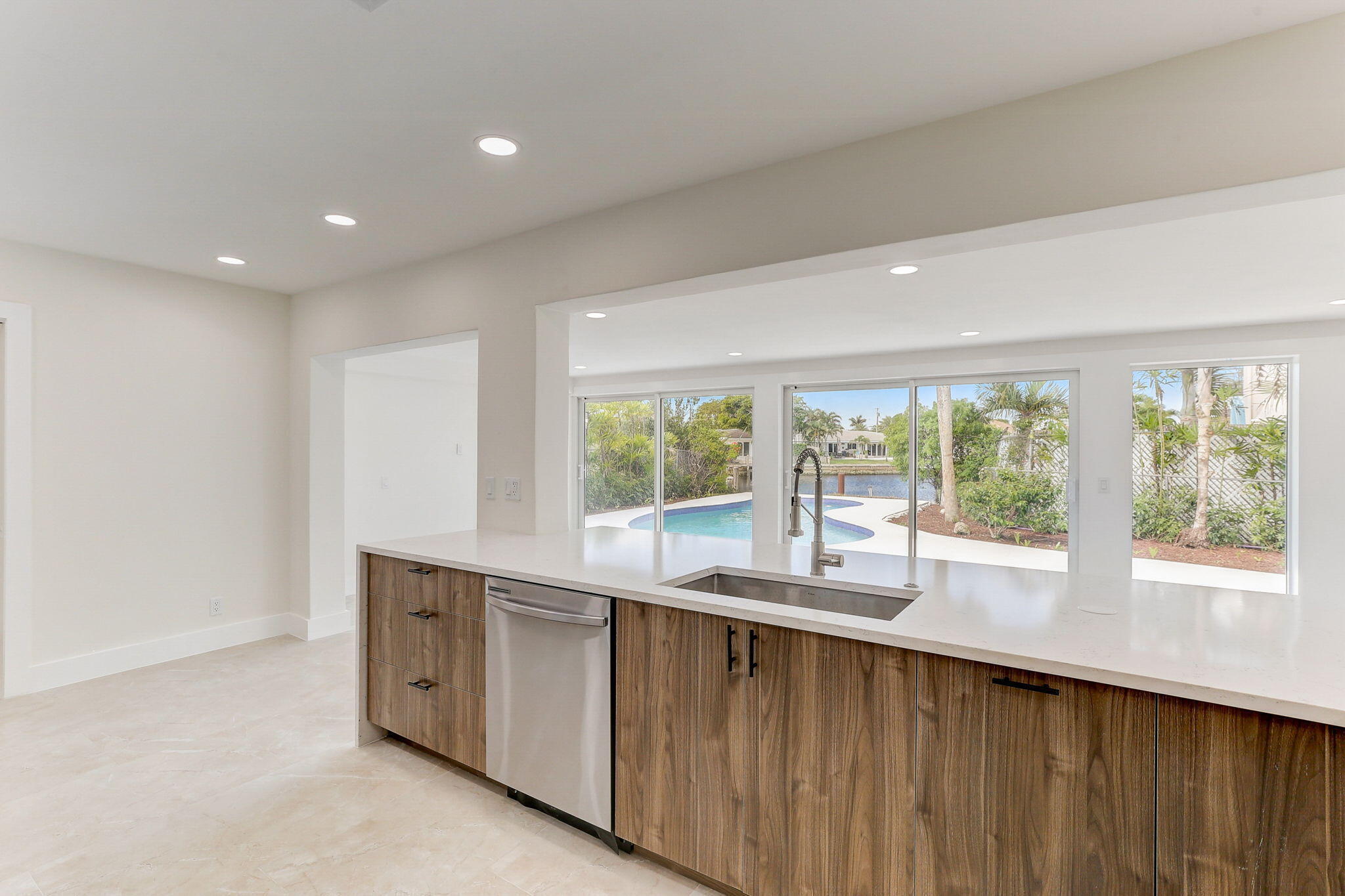 5591 NE 29th Fort Lauderdale, FL 33308