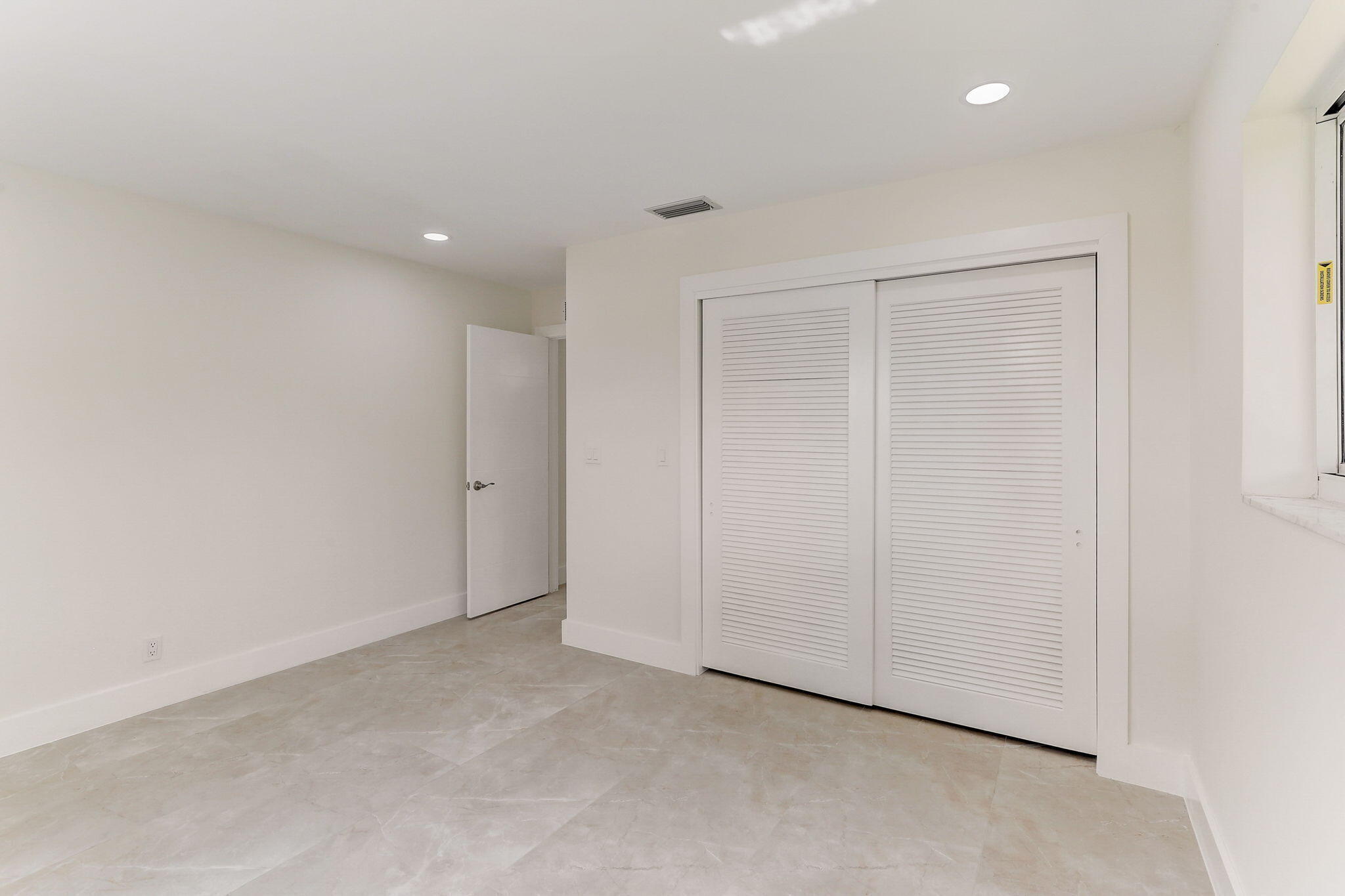 5591 NE 29th Fort Lauderdale, FL 33308