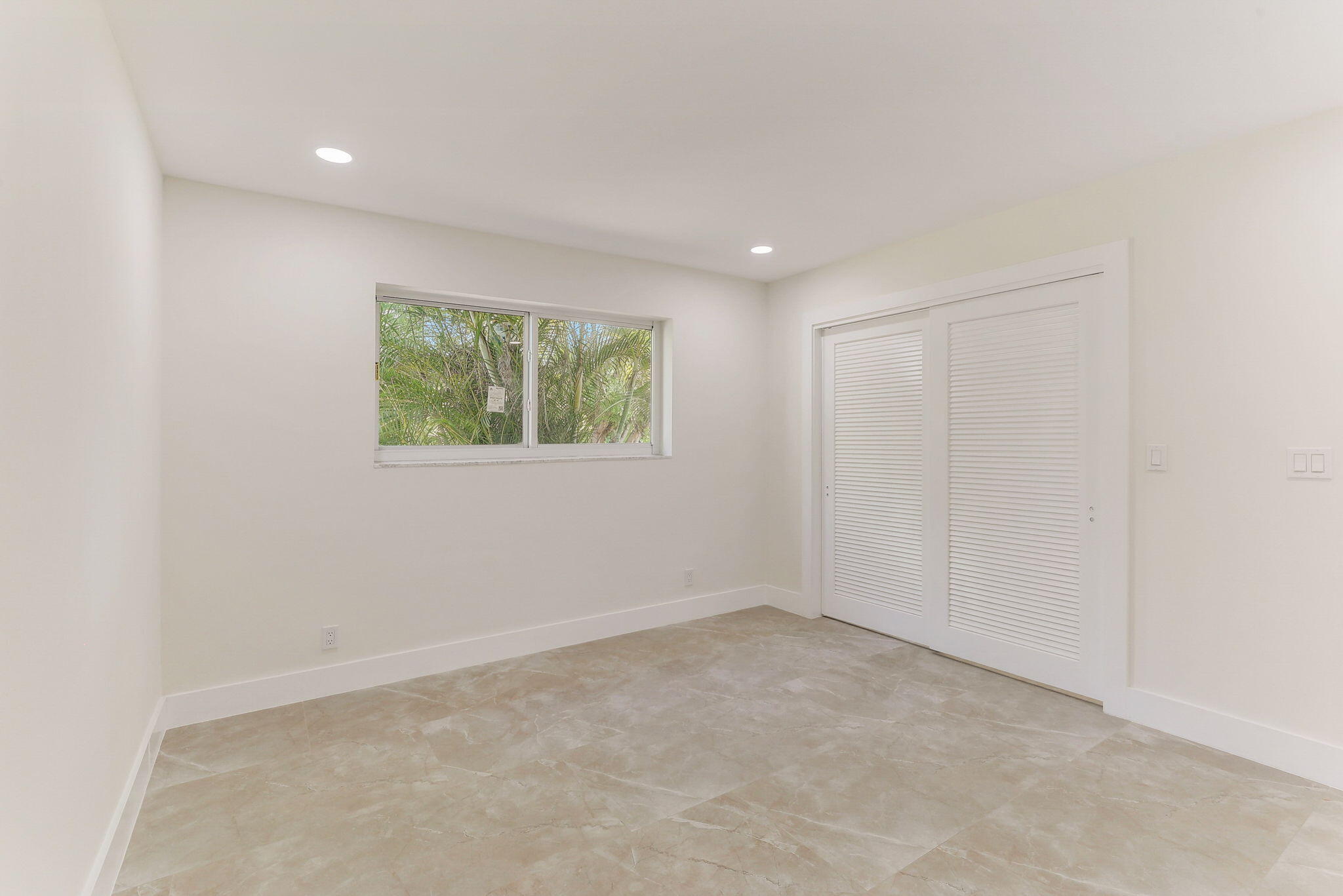 5591 NE 29th Fort Lauderdale, FL 33308