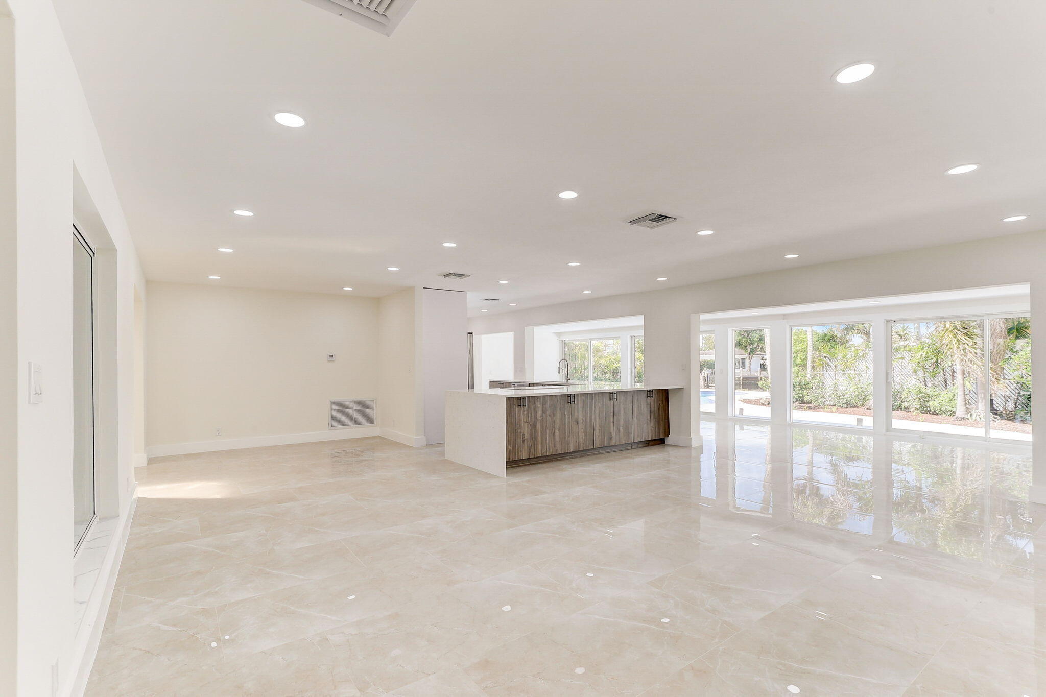 5591 NE 29th Fort Lauderdale, FL 33308