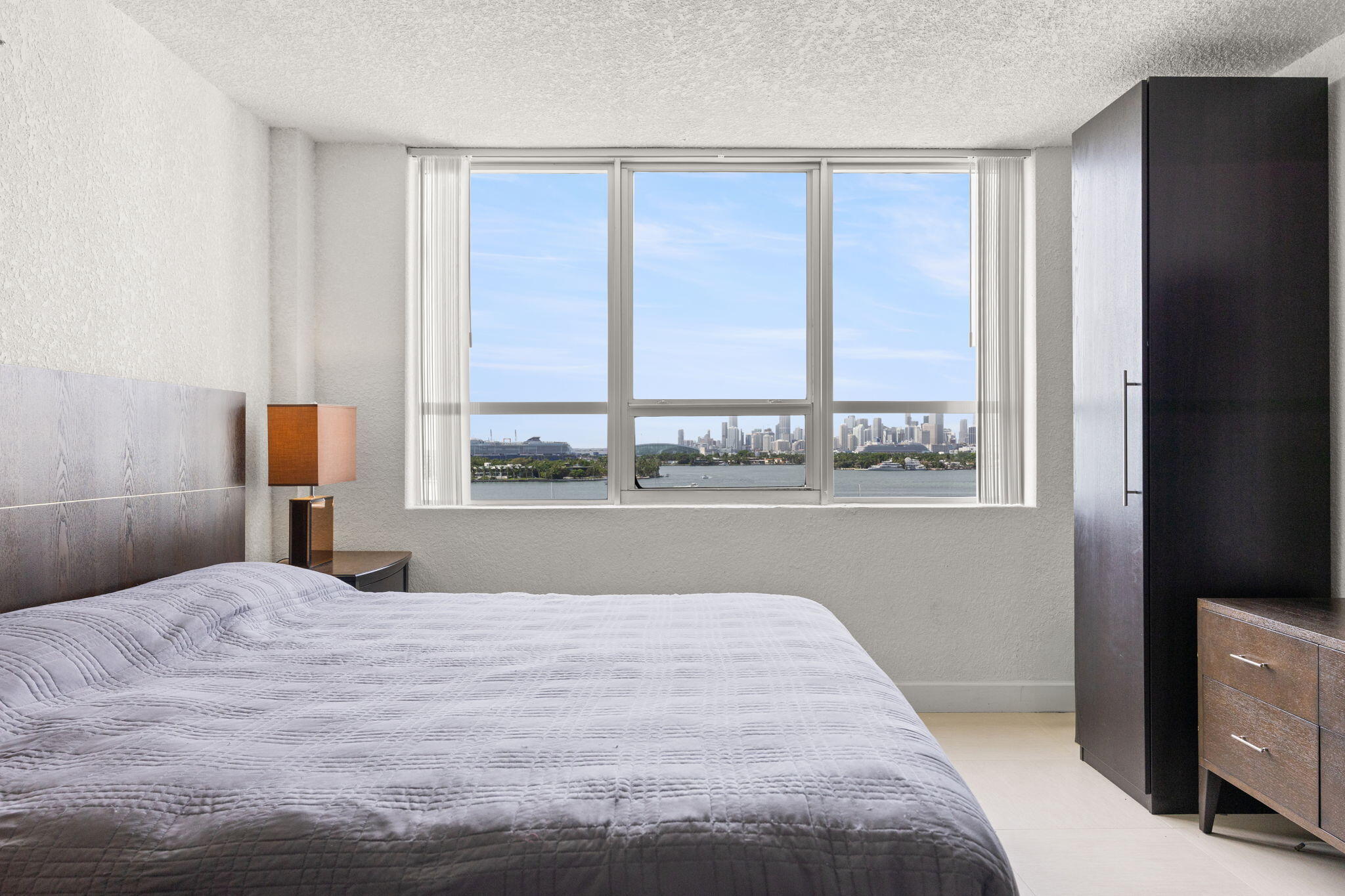 1500 Bay #1122s Miami Beach, FL 33139