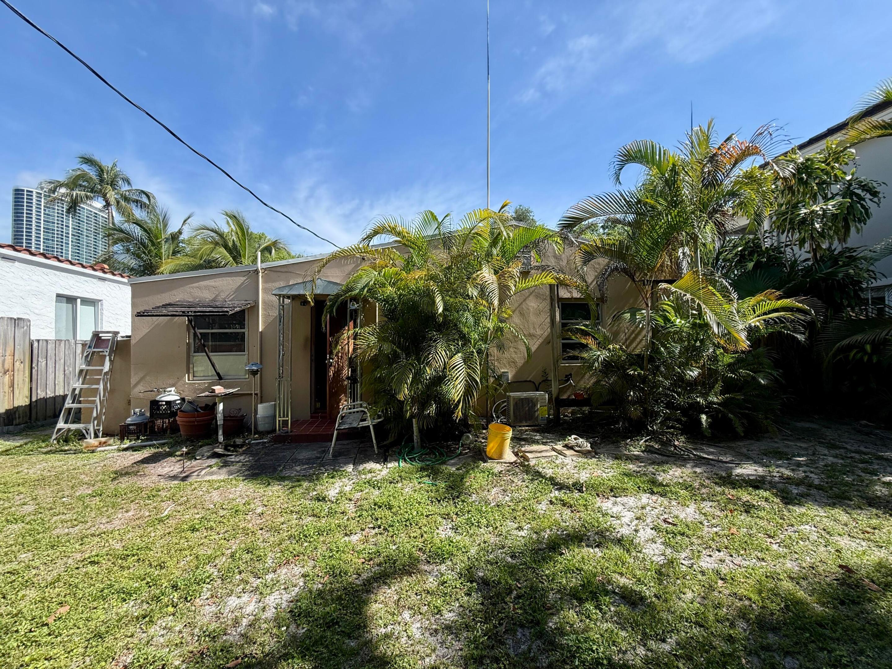 804 SE 5th Fort Lauderdale, FL 33301