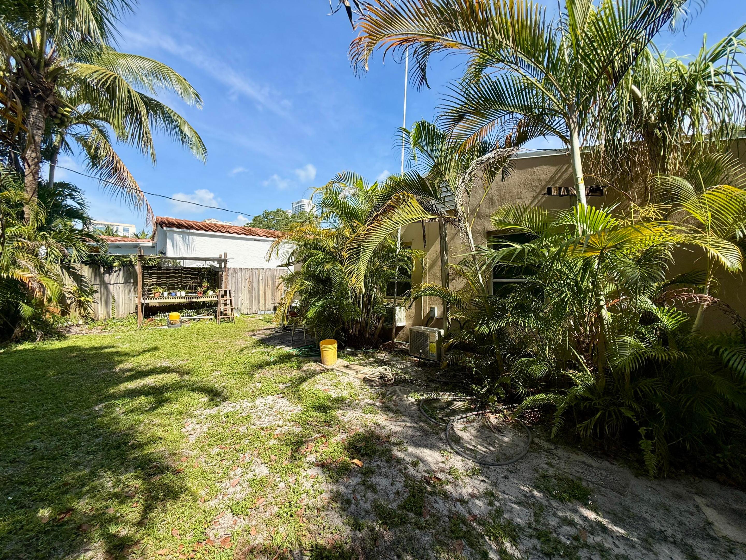 804 SE 5th Fort Lauderdale, FL 33301