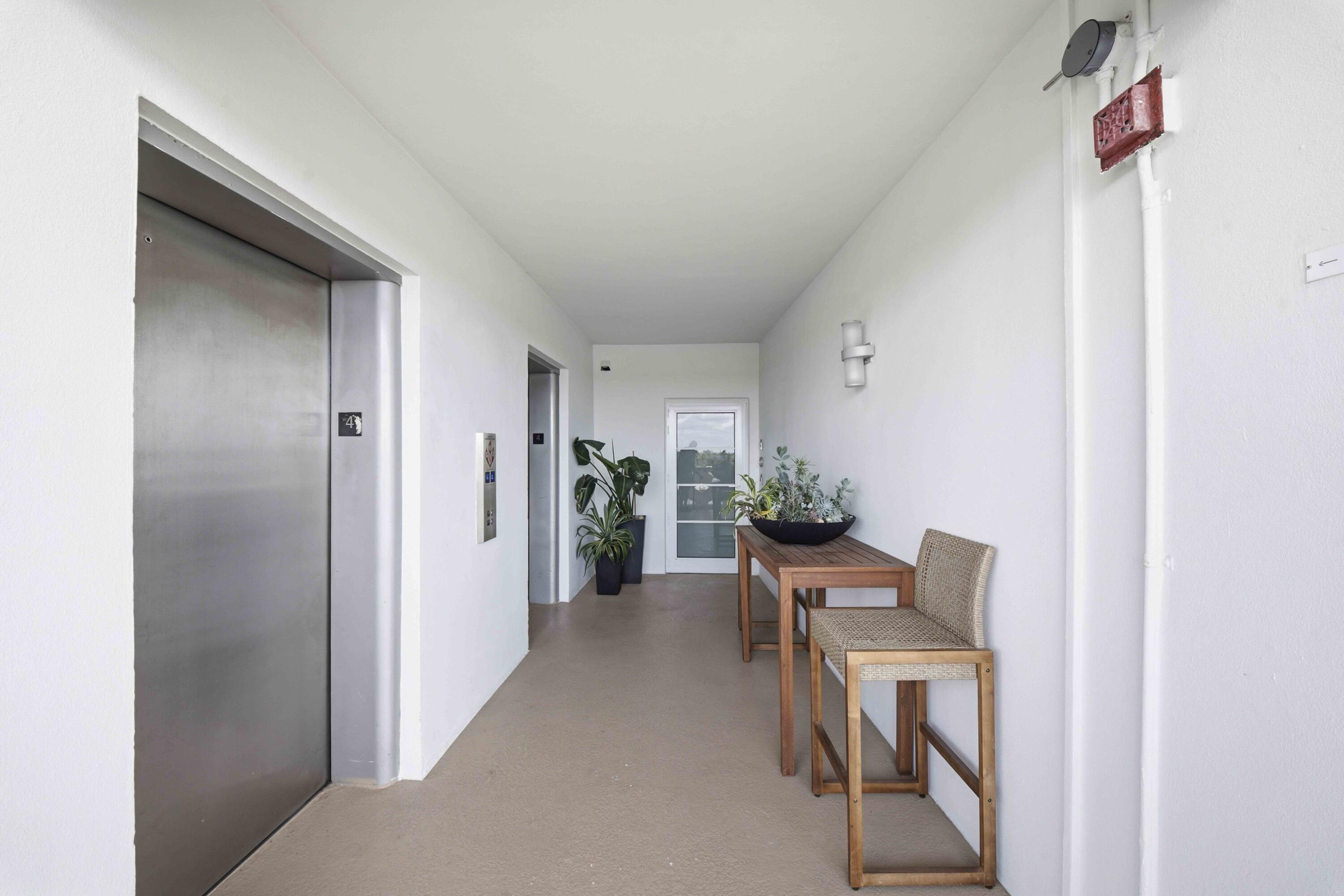 333 Sunset #404 Fort Lauderdale, FL 33301
