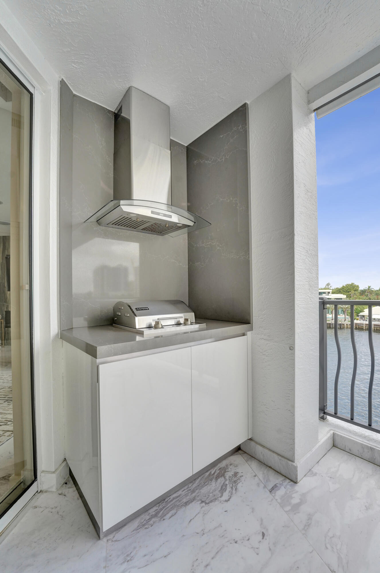 615 Bayshore #402 Fort Lauderdale, FL 33304