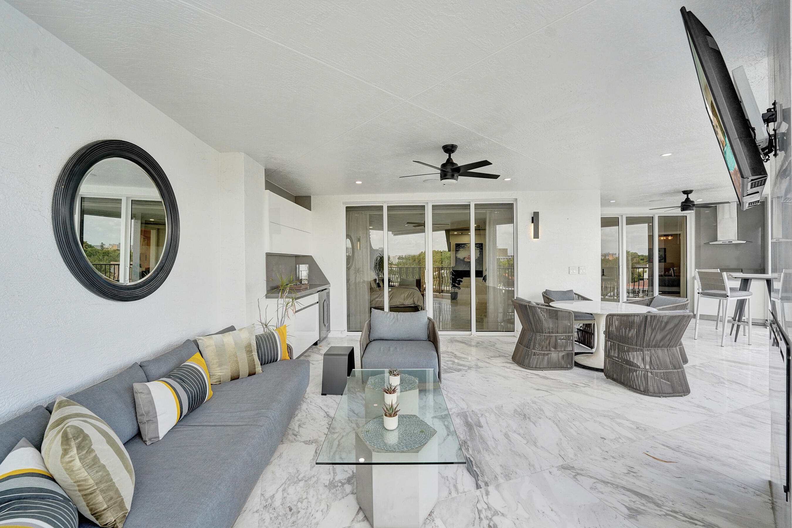 615 Bayshore #402 Fort Lauderdale, FL 33304