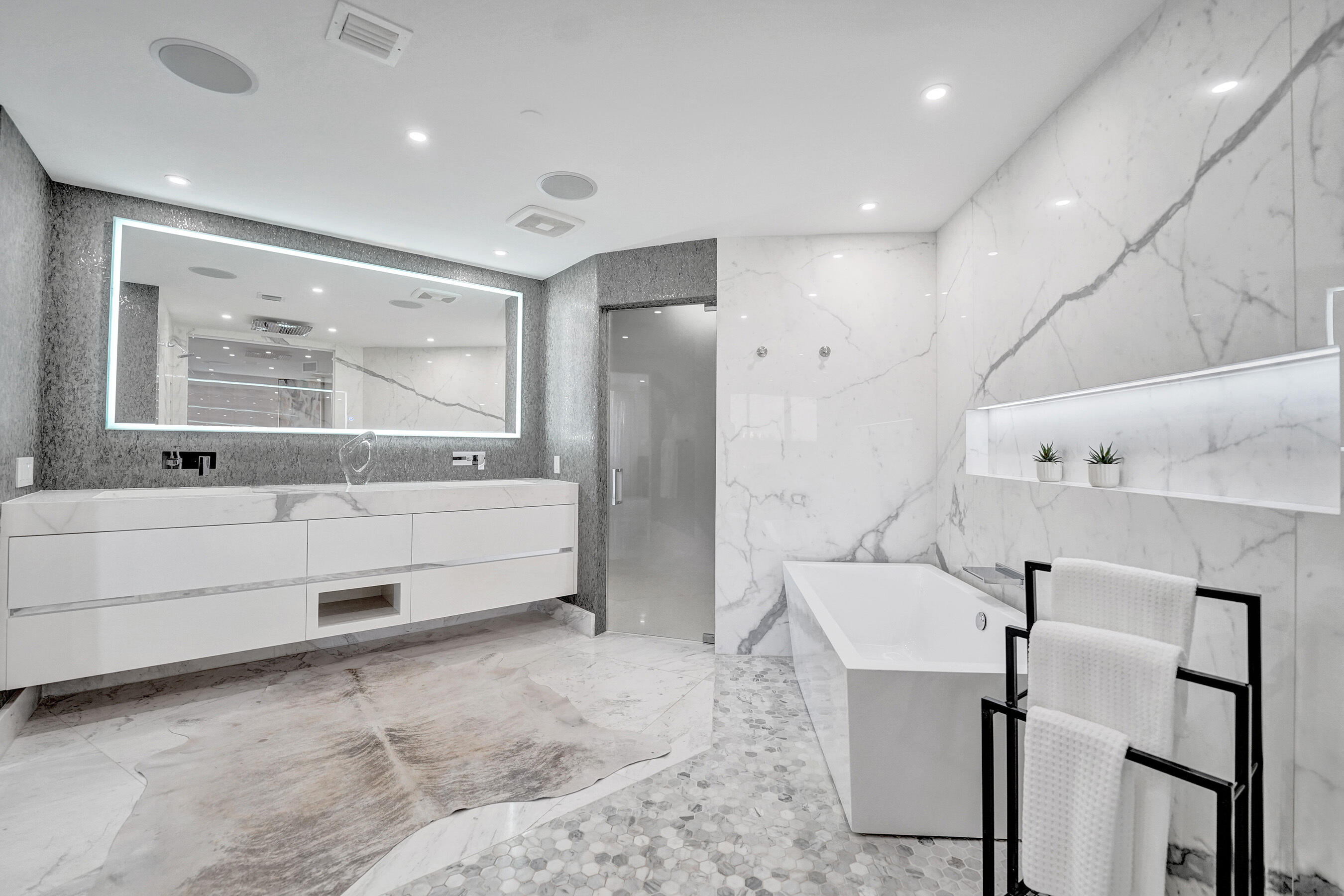 615 Bayshore #402 Fort Lauderdale, FL 33304
