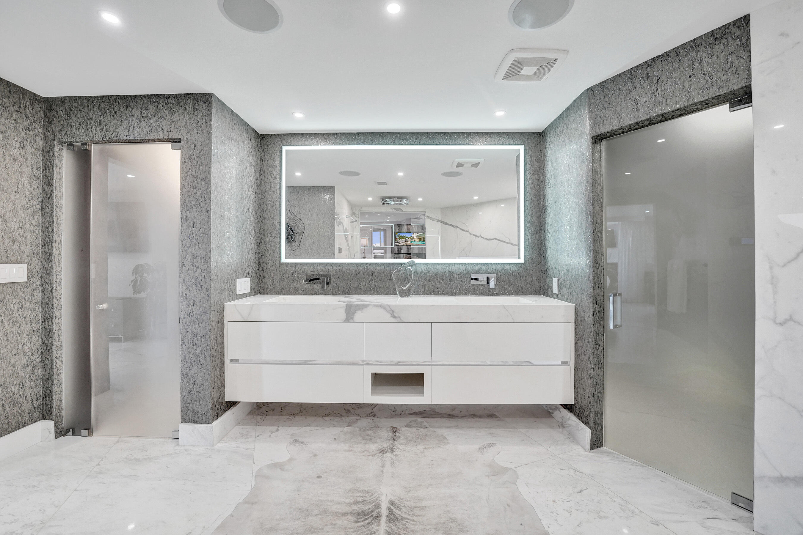 615 Bayshore #402 Fort Lauderdale, FL 33304