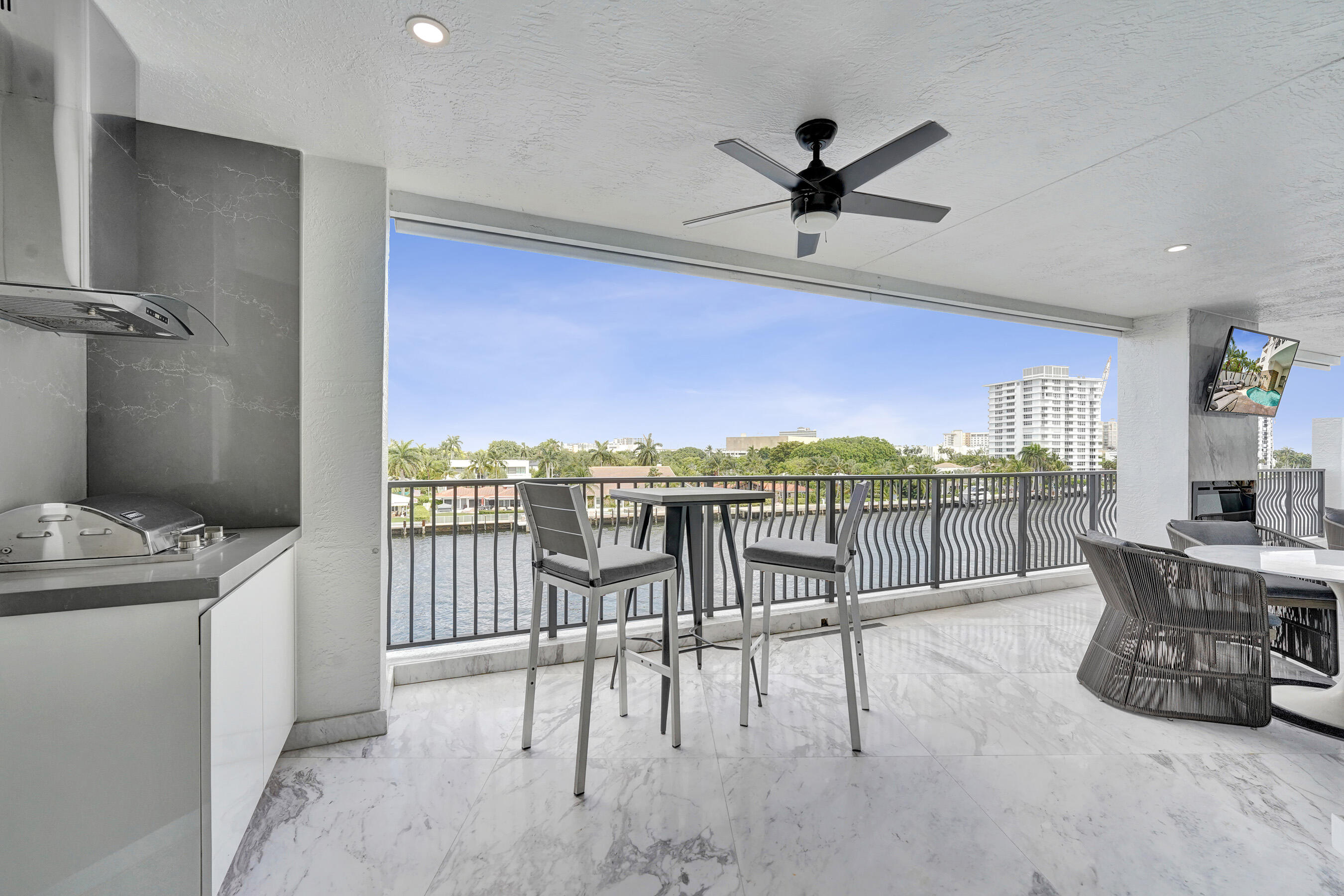 615 Bayshore #402 Fort Lauderdale, FL 33304