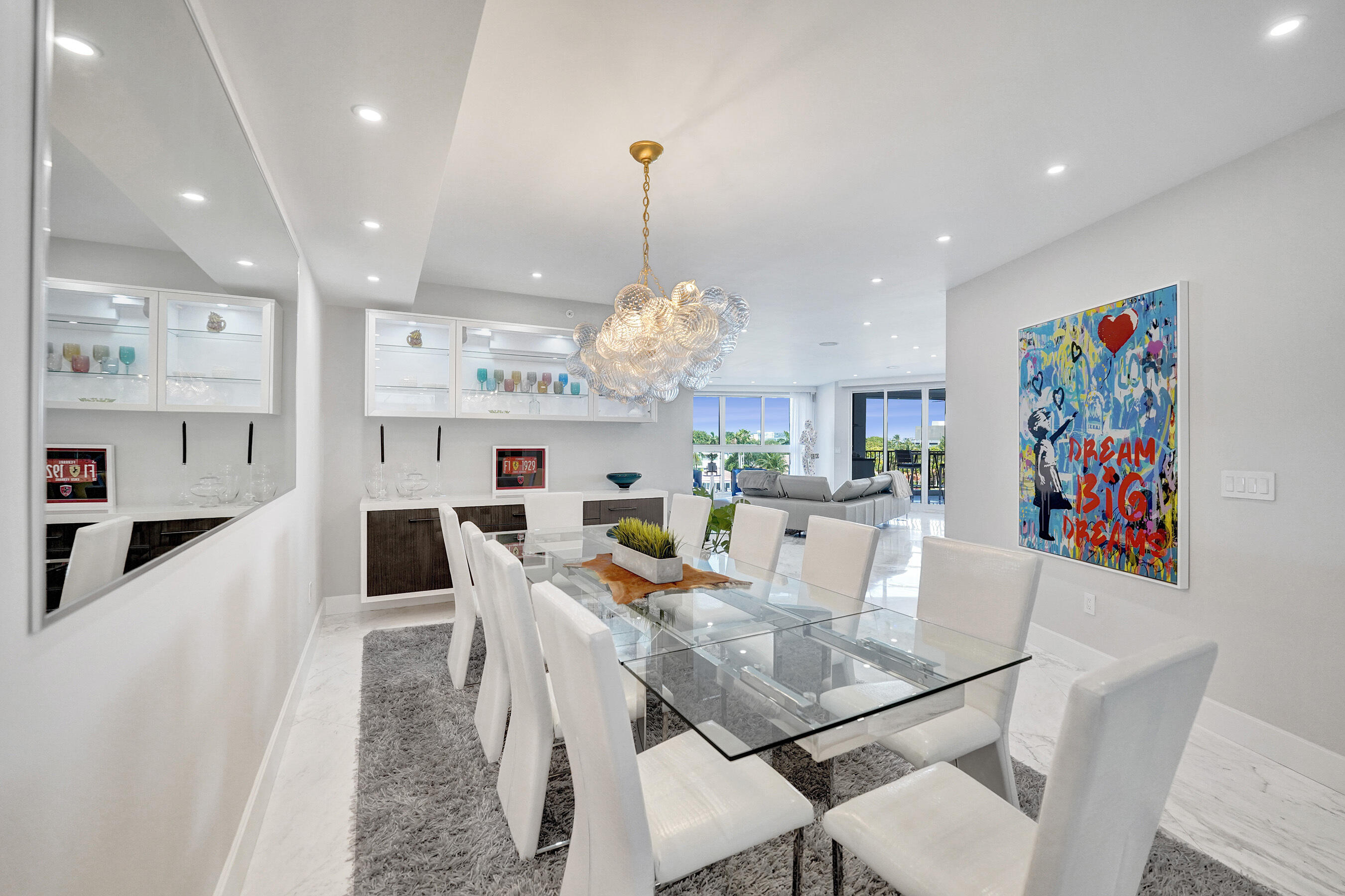 615 Bayshore #402 Fort Lauderdale, FL 33304