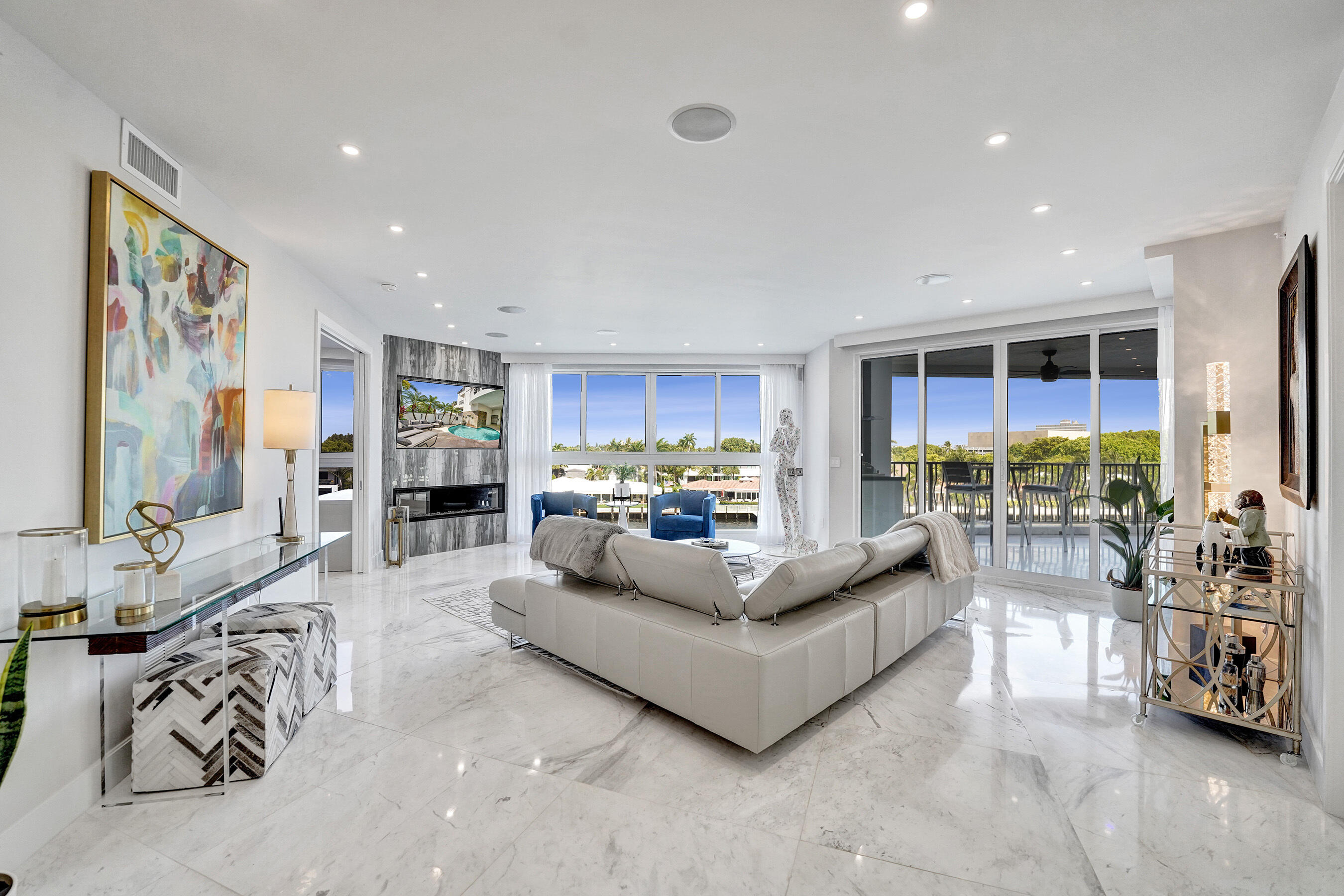 615 Bayshore #402 Fort Lauderdale, FL 33304