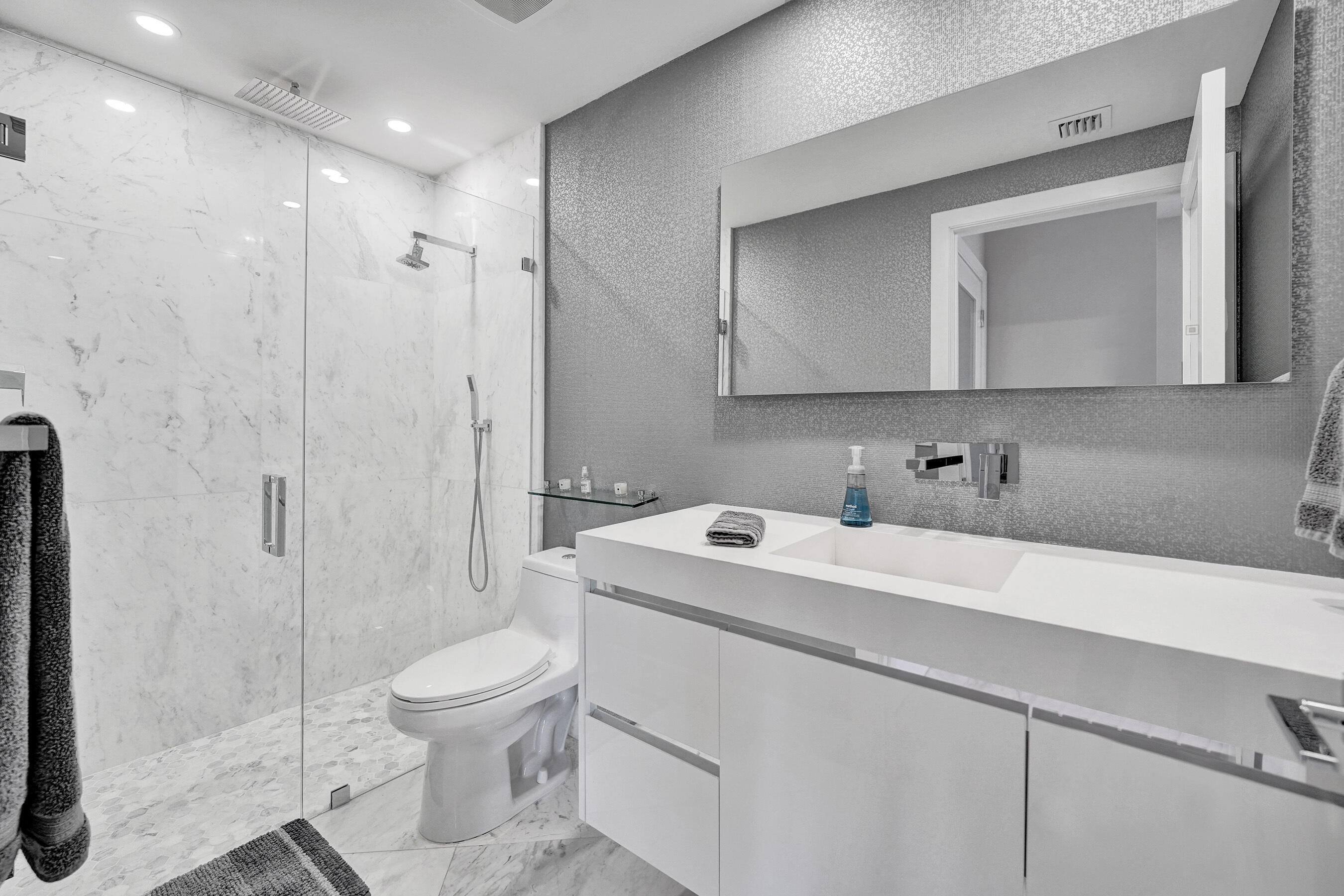 615 Bayshore #402 Fort Lauderdale, FL 33304