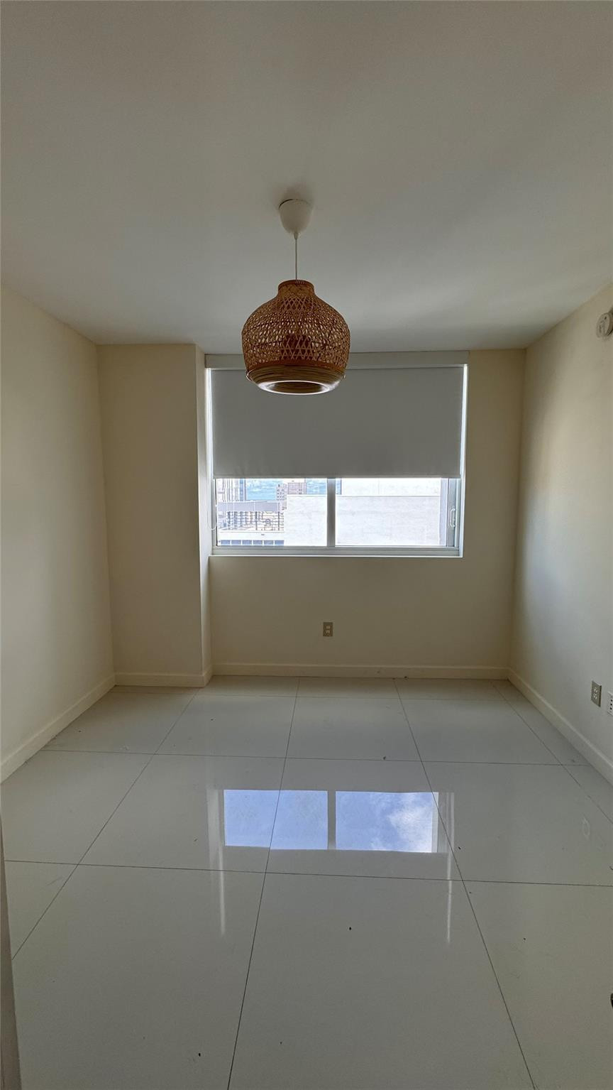 253 NE 2nd #3208 Miami, FL 33132