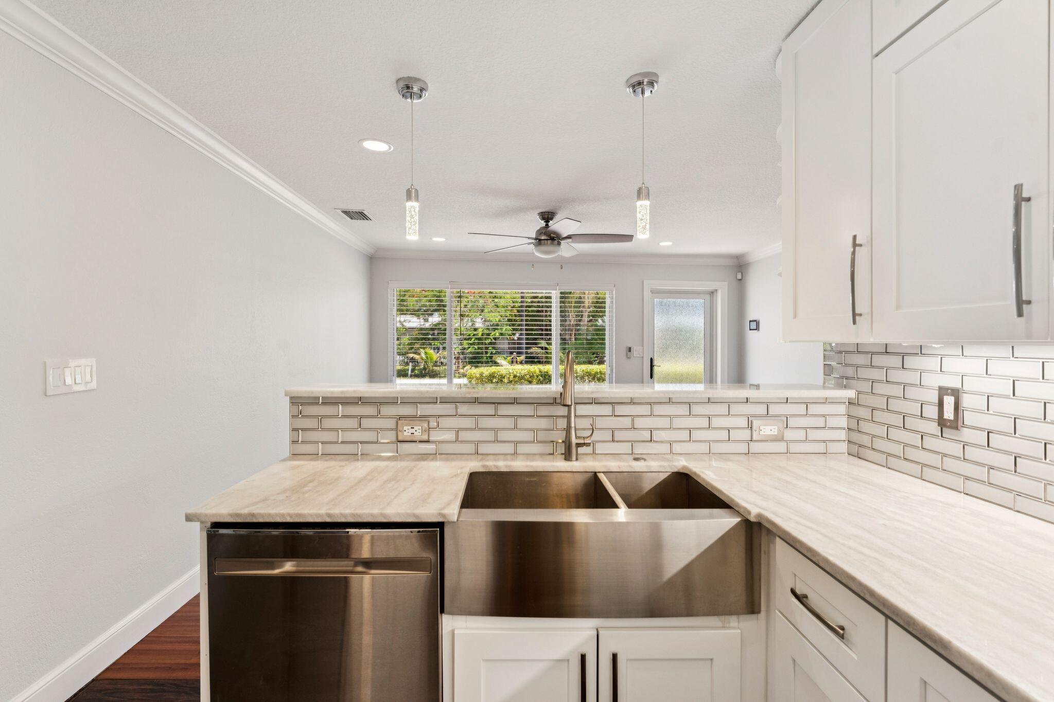 1660 NE 31st Pompano Beach, FL 33064
