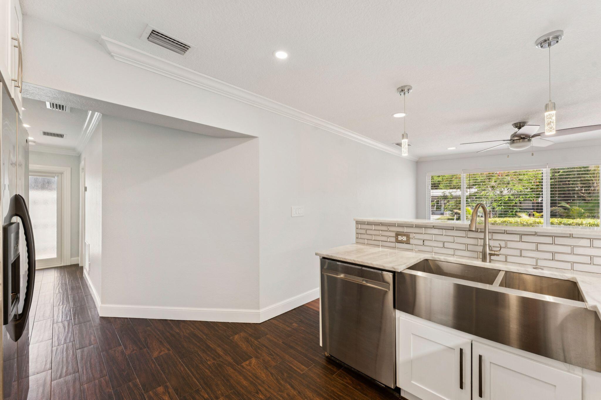 1660 NE 31st Pompano Beach, FL 33064
