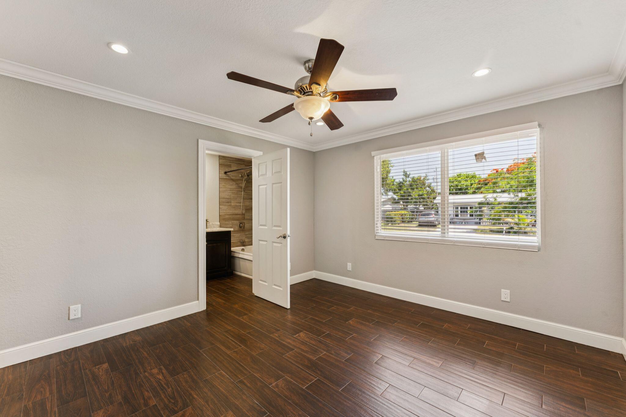 1660 NE 31st Pompano Beach, FL 33064