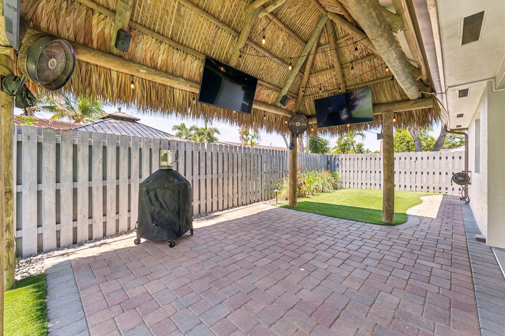 1660 NE 31st Pompano Beach, FL 33064