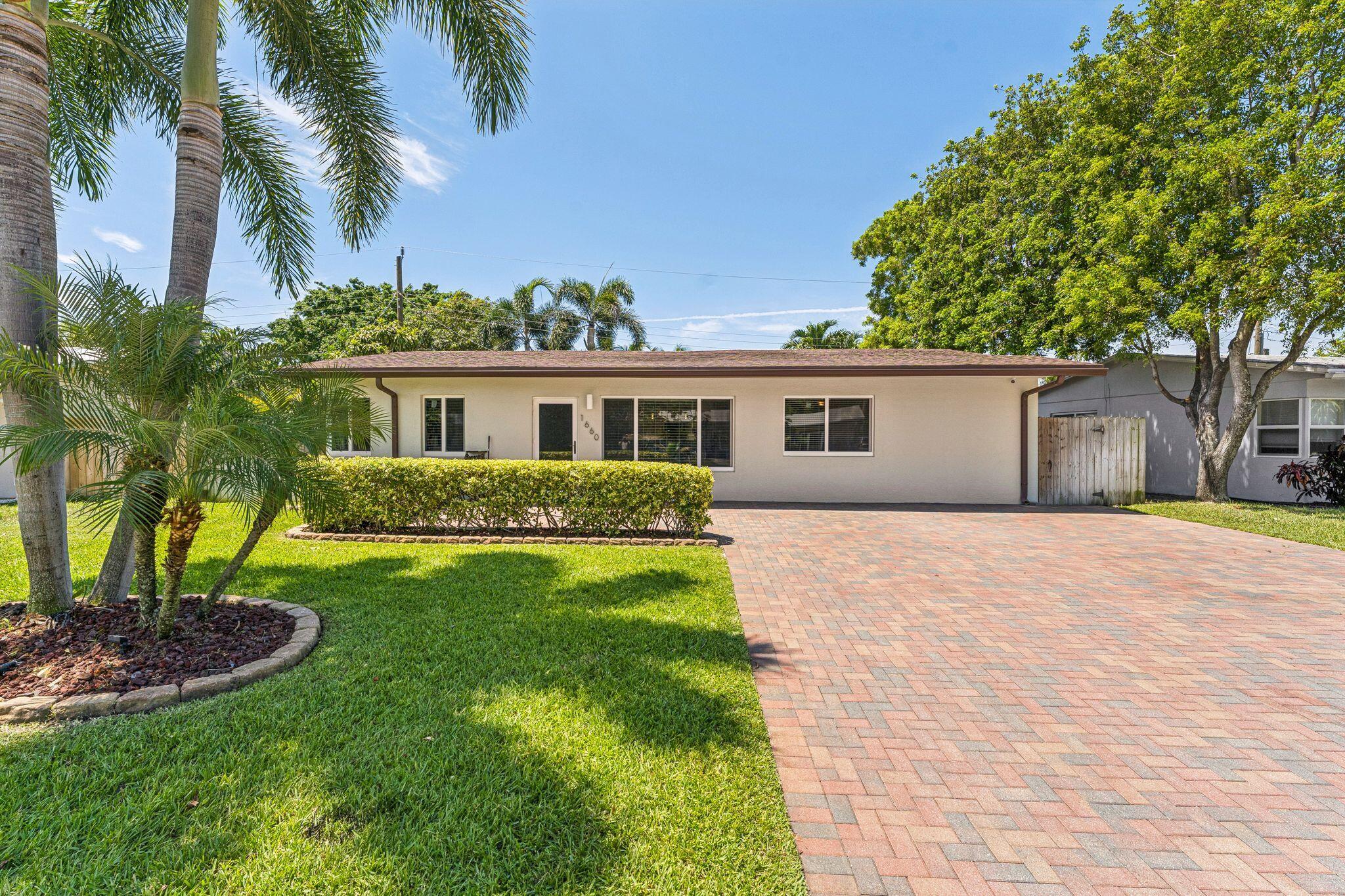1660 NE 31st Pompano Beach, FL 33064