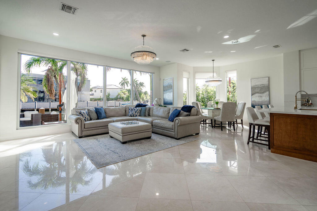 2530 NE 31st Lighthouse Point, FL 33064