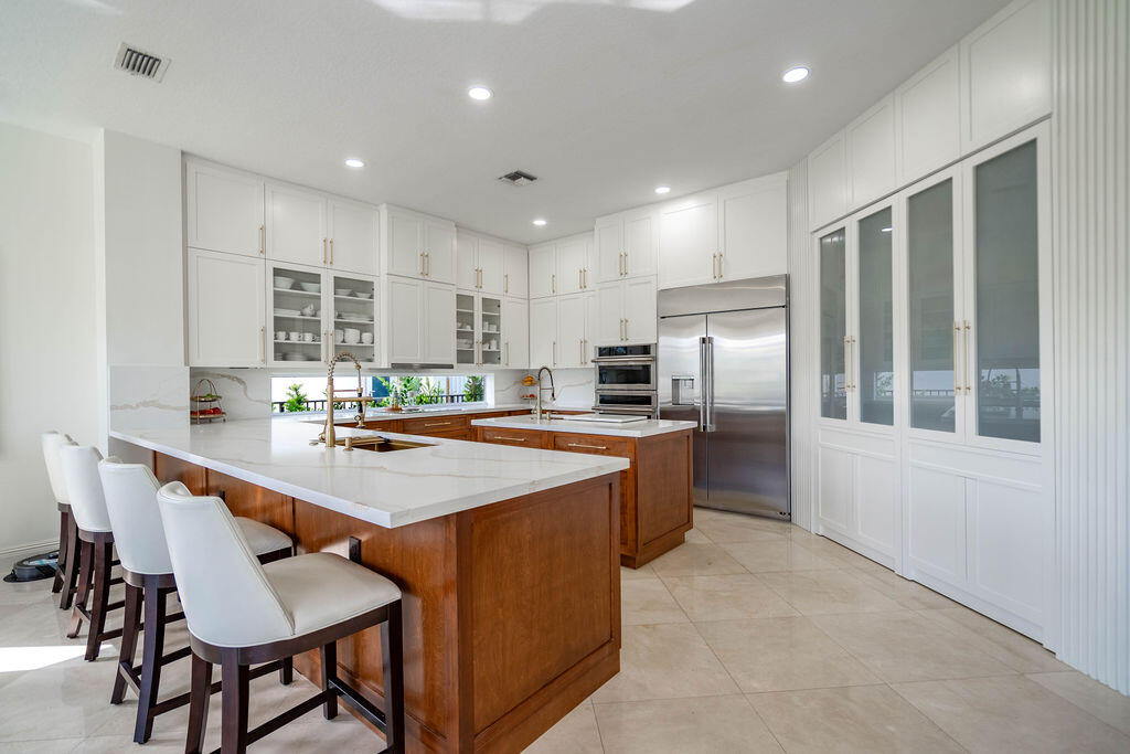 2530 NE 31st Lighthouse Point, FL 33064