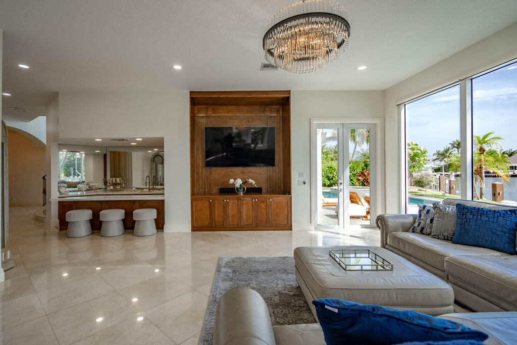 2530 NE 31st Lighthouse Point, FL 33064