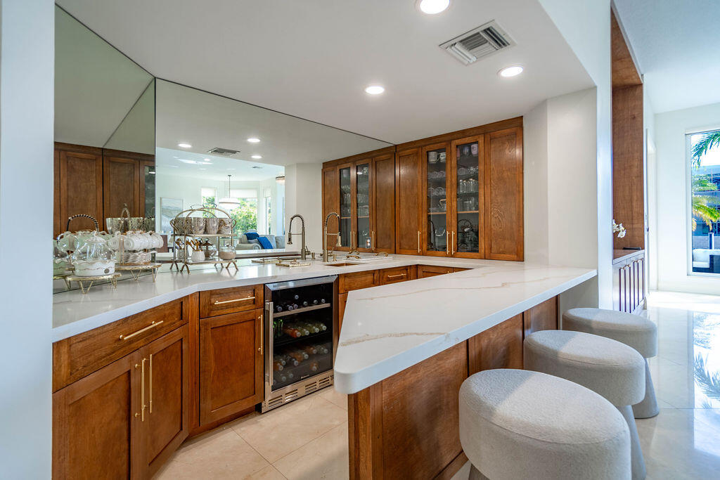 2530 NE 31st Lighthouse Point, FL 33064