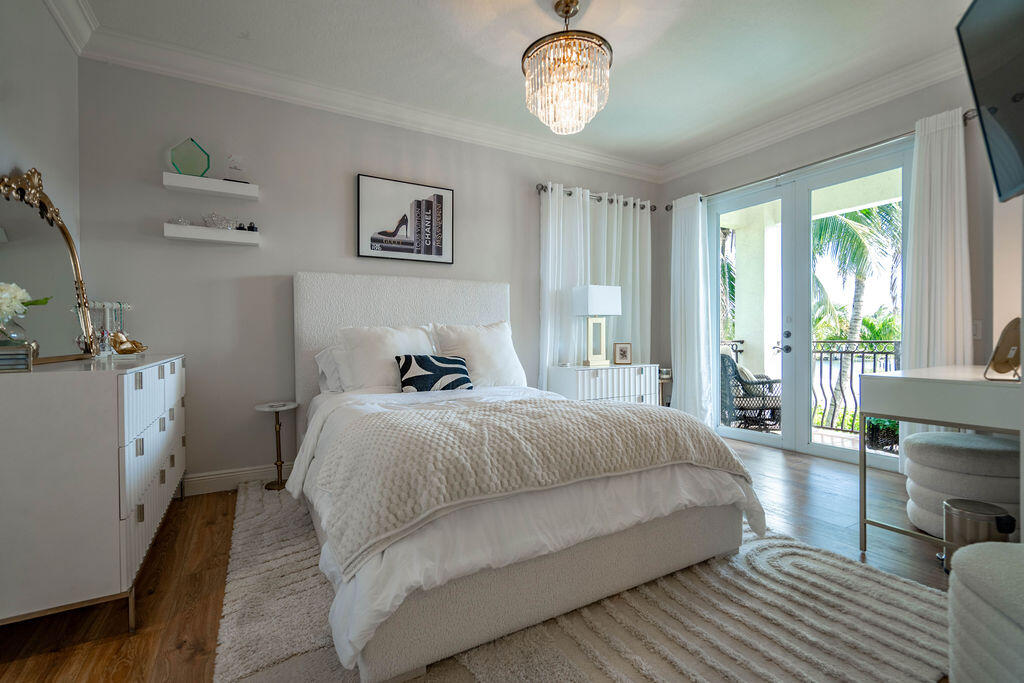 2530 NE 31st Lighthouse Point, FL 33064