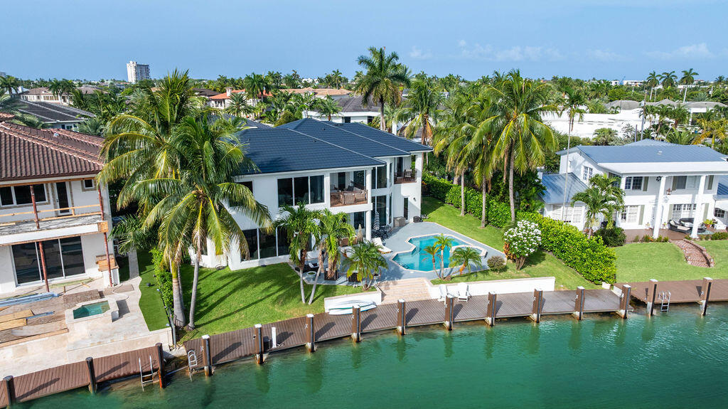 2530 NE 31st Lighthouse Point, FL 33064